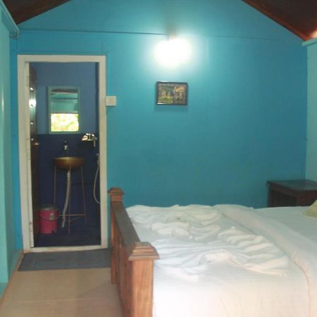 Sea Bird Beach Cafe & Cottages Морджим Экстерьер фото
