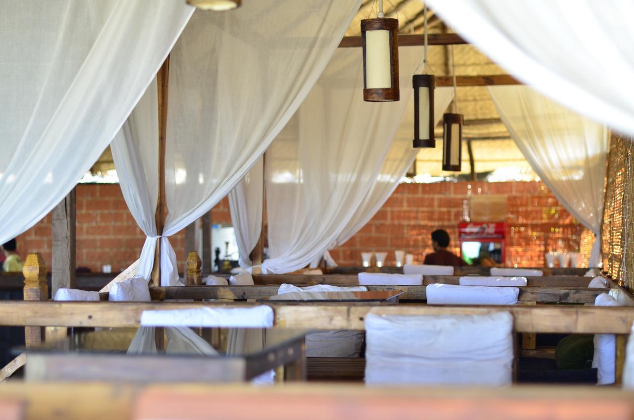 Sea Bird Beach Cafe & Cottages Морджим Экстерьер фото