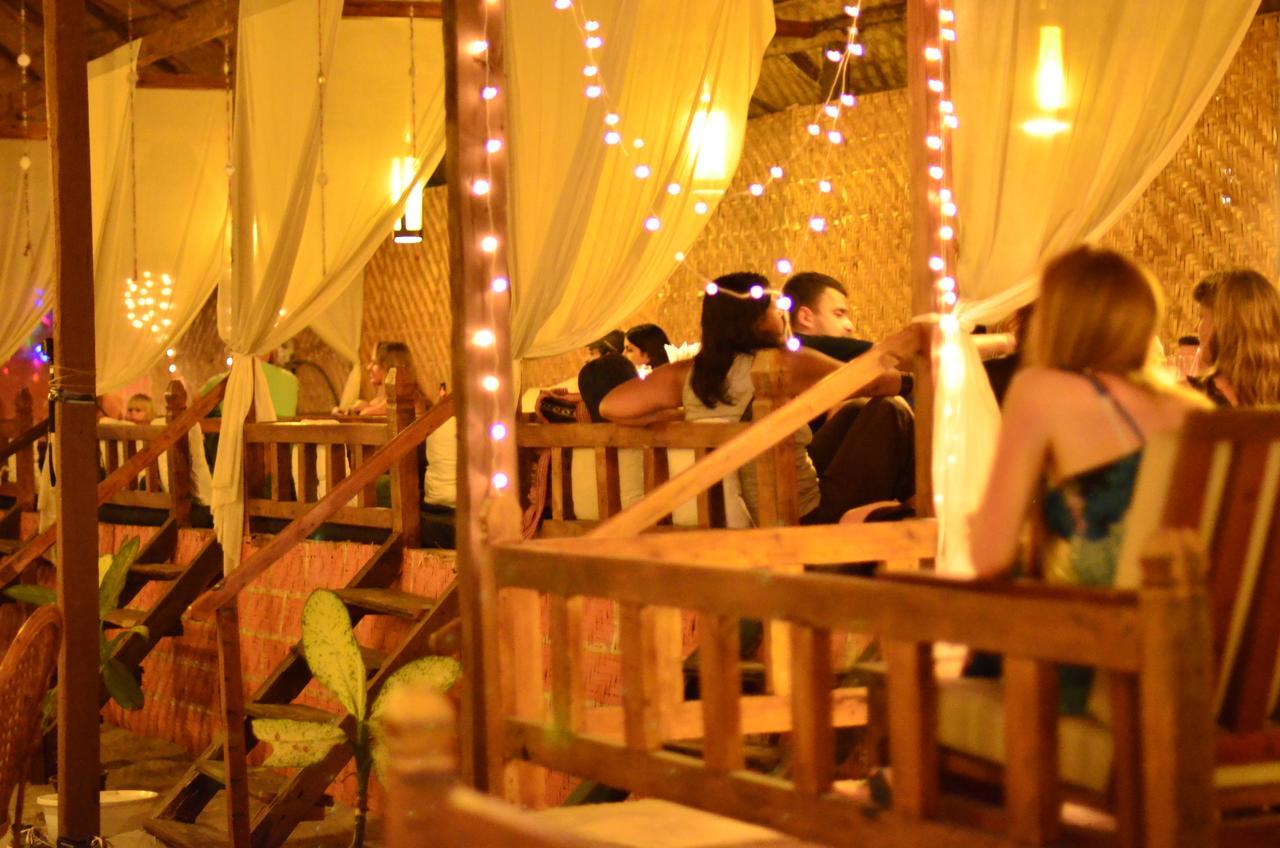 Sea Bird Beach Cafe & Cottages Морджим Экстерьер фото
