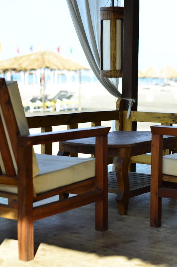 Sea Bird Beach Cafe & Cottages Морджим Экстерьер фото