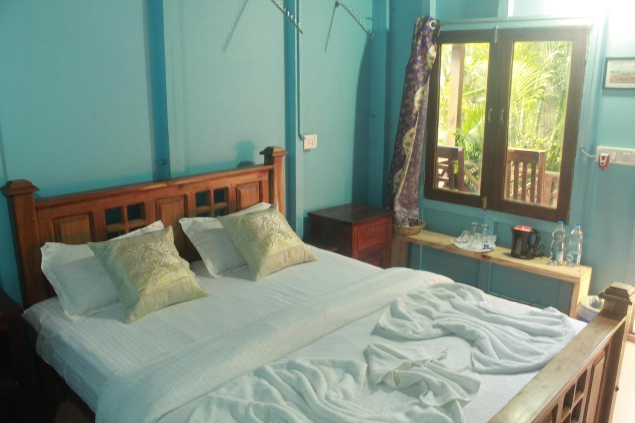 Sea Bird Beach Cafe & Cottages Морджим Экстерьер фото