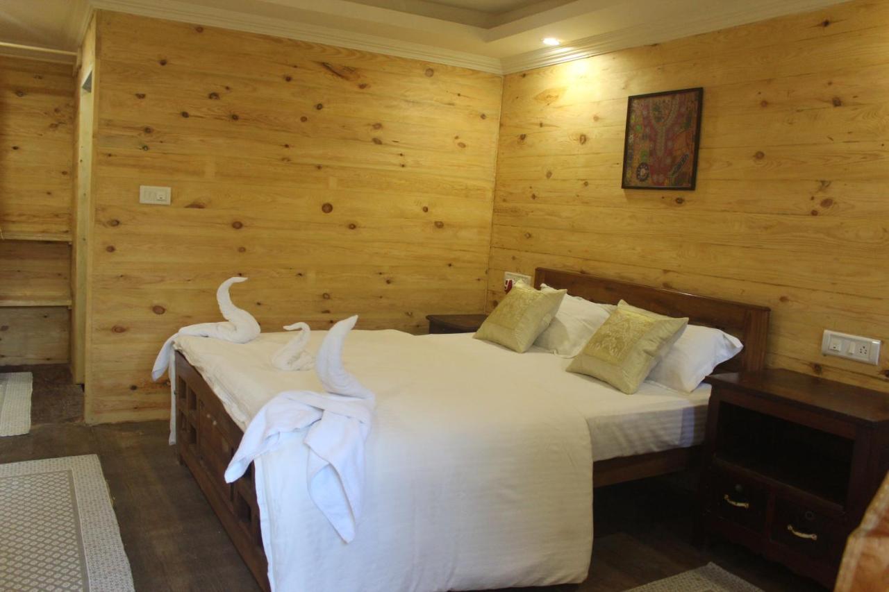 Sea Bird Beach Cafe & Cottages Морджим Экстерьер фото