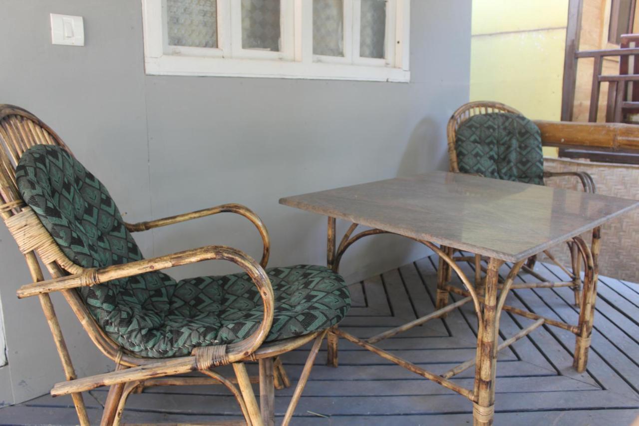 Sea Bird Beach Cafe & Cottages Морджим Экстерьер фото