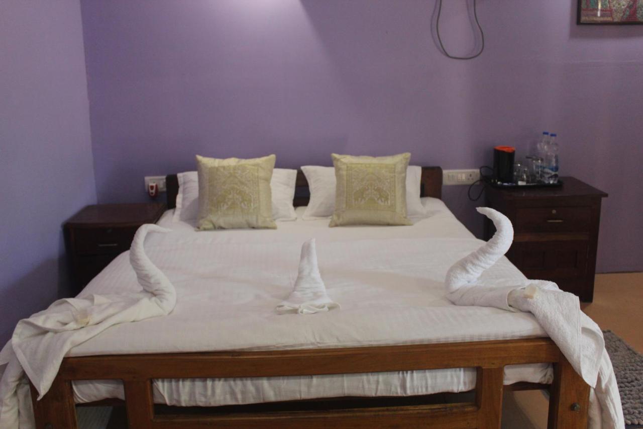 Sea Bird Beach Cafe & Cottages Морджим Экстерьер фото